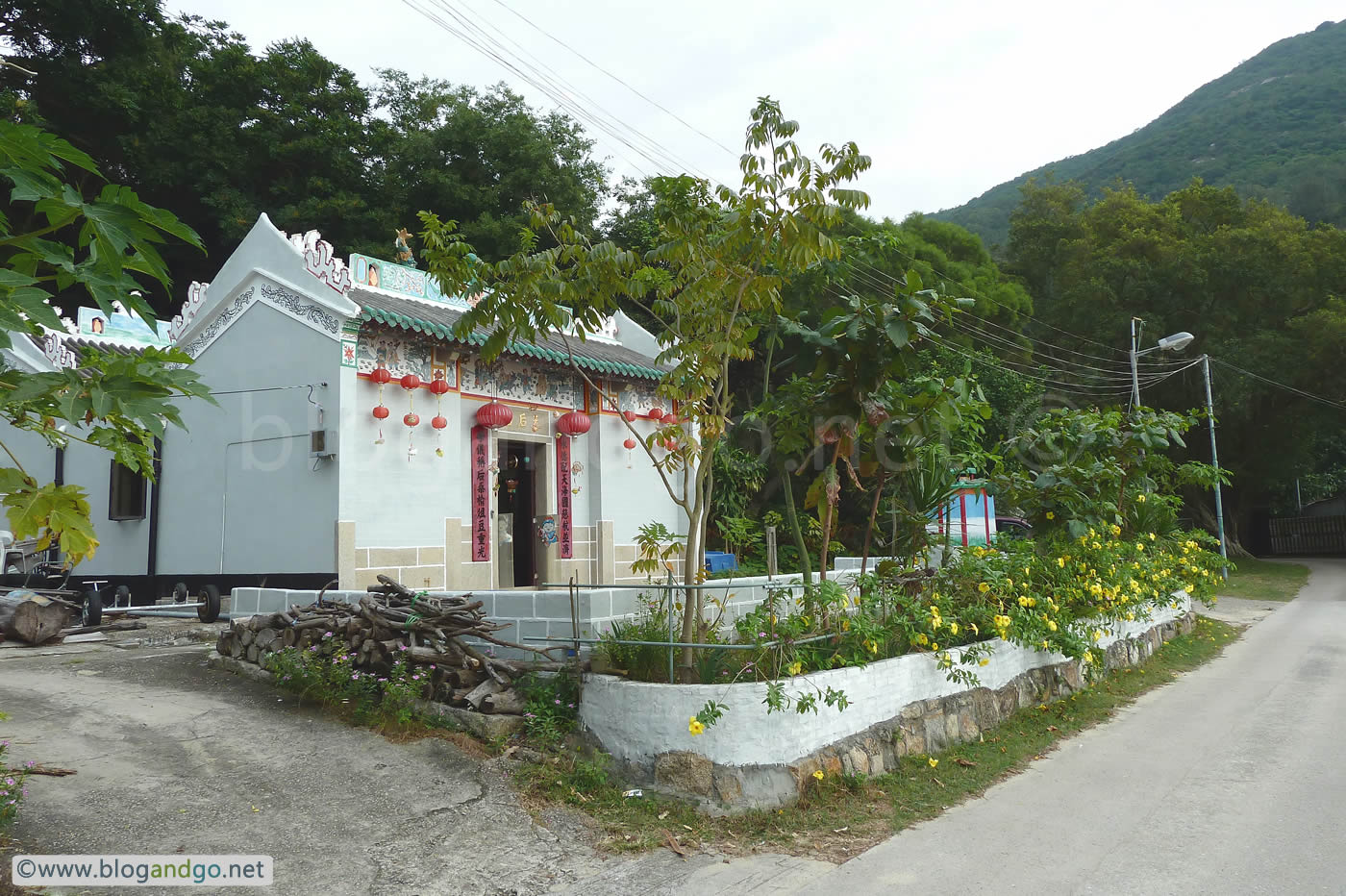 Lantau Trail 12 - Pui O Tin Hau Temple